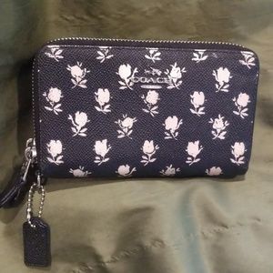 Coach Rosebud Zipper Wallet (6.25 x 3.5)